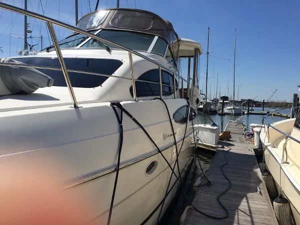 Slide: The Image of Cruisers 4050 Express Motor Yacht 2003 - 1