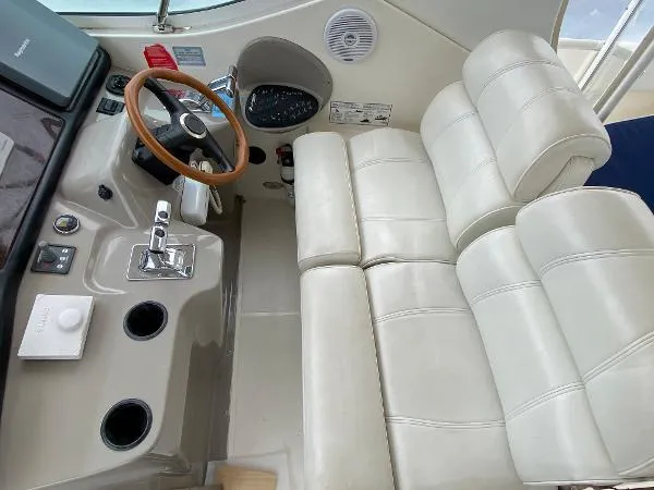Slide: The Image of Cruisers 4050 Express Motor Yacht 2003 - 10