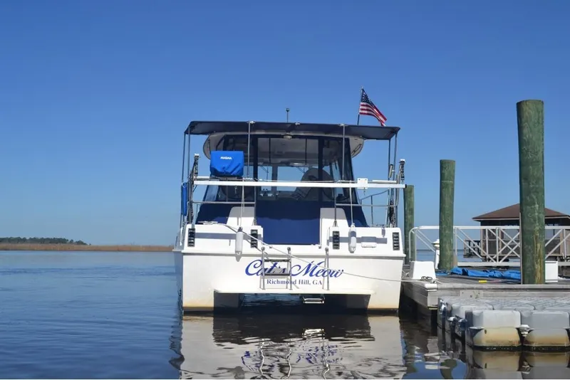 Slide: The Image of Endeavour POWER CATAMARAN 2008 - 2