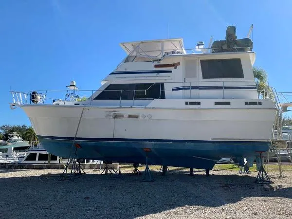 Slide: The Image of Gulfstar 44 Motor Yacht 1985 - 0