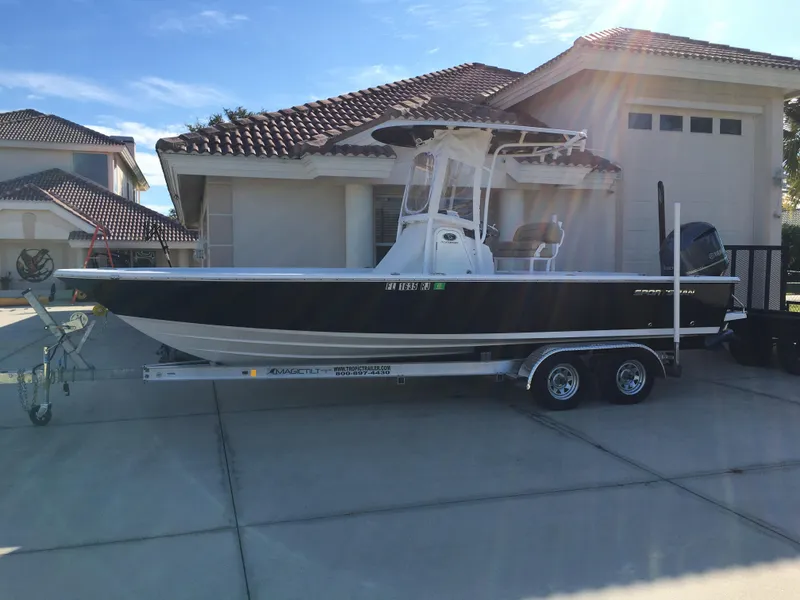 Slide: The Image of Sportsman Masters 247 Bay Boat Platinum Ed 2017 - 0
