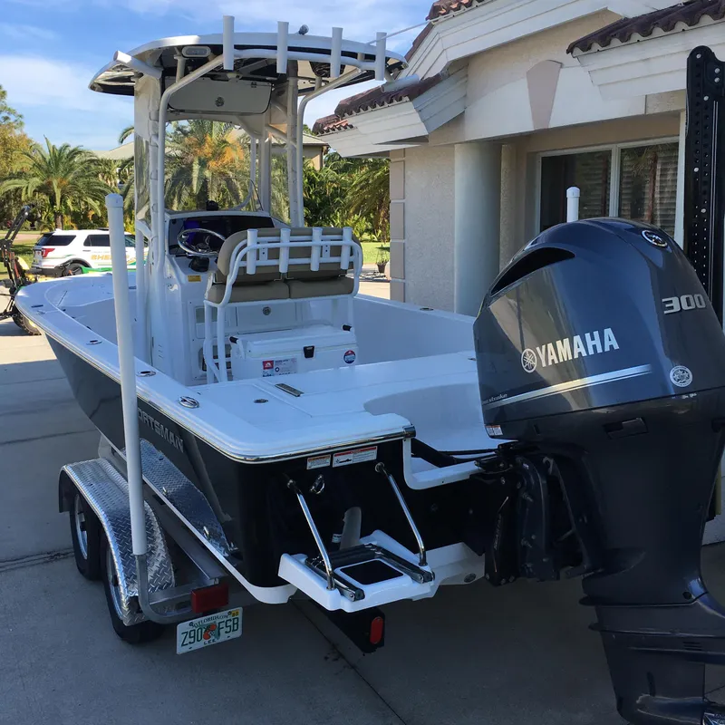 Slide: The Image of Sportsman Masters 247 Bay Boat Platinum Ed 2017 - 10