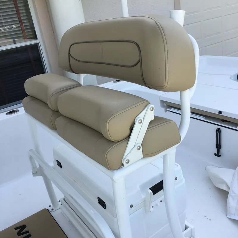 Slide: The Image of Sportsman Masters 247 Bay Boat Platinum Ed 2017 - 3