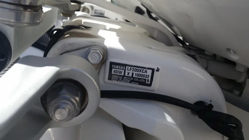 Slide: The Image of Everglades 255 Center Console 2014 - 9