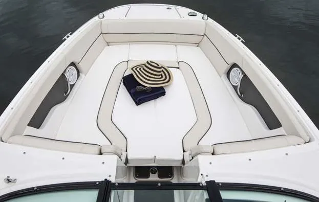 Slide: The Image of Sea Ray Sundeck Outboard 240 2014 - 4