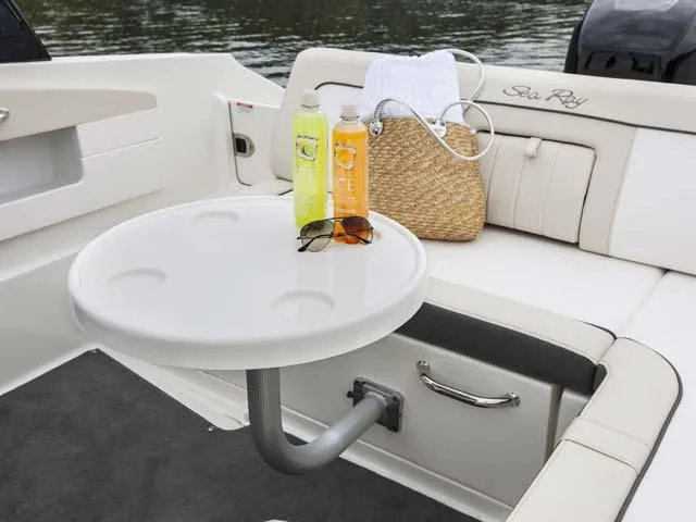 Slide: The Image of Sea Ray Sundeck Outboard 240 2014 - 6