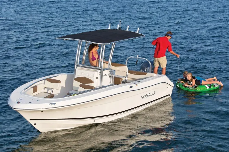 Slide: The Image of Robalo R200ES 2017 - 0