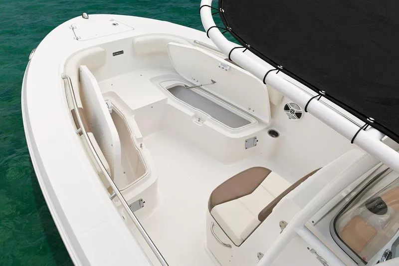 Slide: The Image of Robalo R200ES 2017 - 5