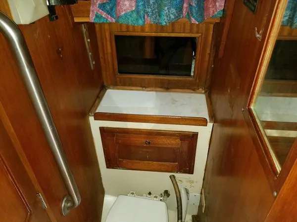 Slide: The Image of Islander Sloop 30 1971 - 11