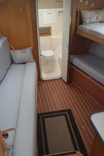 Slide: The Image of Luhrs 29 Open 2000 - 3