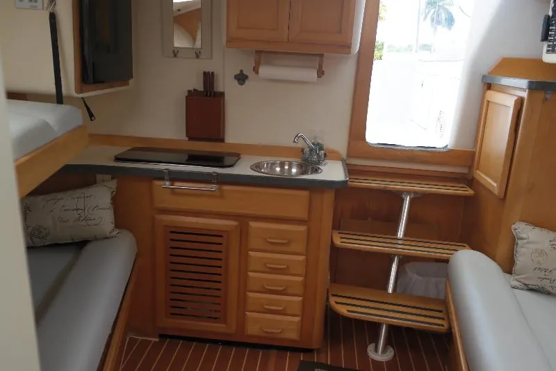 Slide: The Image of Luhrs 29 Open 2000 - 7