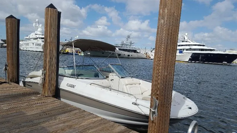 Slide: The Image of Crownline Boats 252 EX 2009 - 4