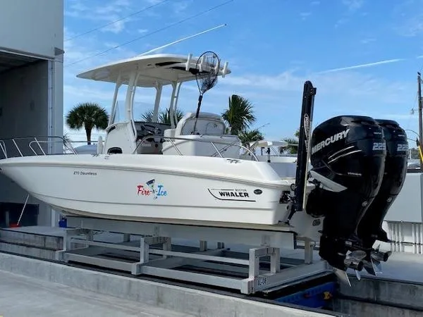 Slide: The Image of Boston Whaler 270 Dauntless 2014 - 1
