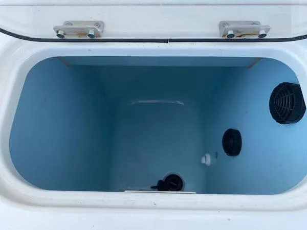 Slide: The Image of Boston Whaler 270 Dauntless 2014 - 6