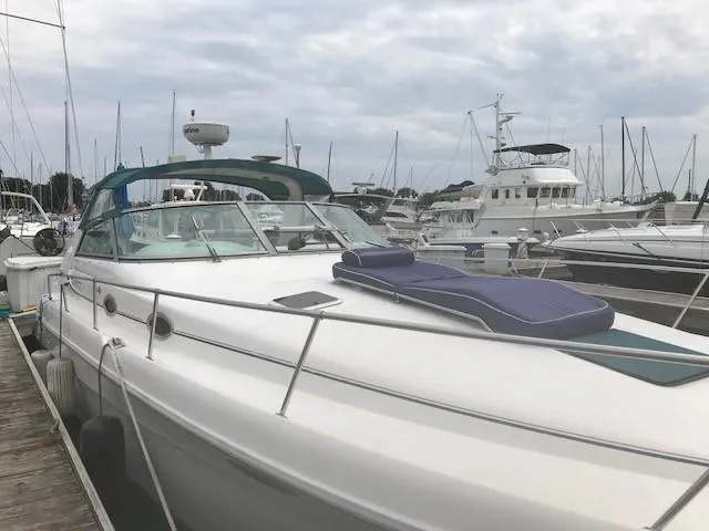 Slide: The Image of Sea Ray 330 Sundancer 1996 - 1