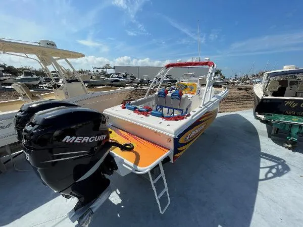 Slide: The Image of Concept Boats 36 Cuddy Center Console 2007 - 9