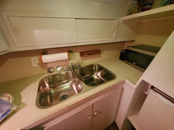 Slide: The Image of Uniflite Double Cabin 36 1973 - 9