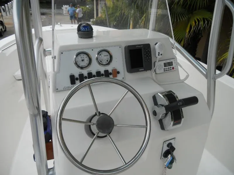 Slide: The Image of Angler 204 CC 2006 - 2