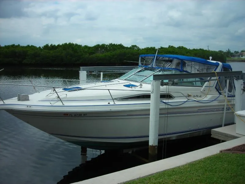 Slide: The Image of Sea Ray 300 1992 - 0