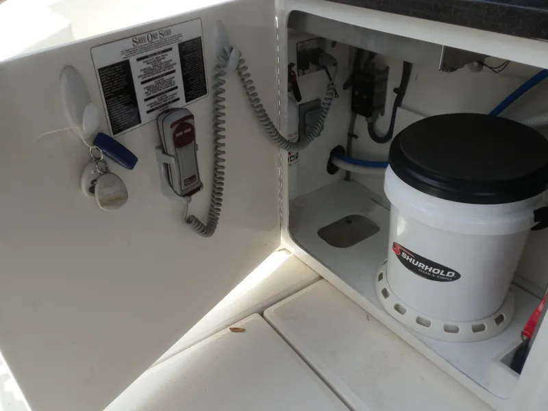 Slide: The Image of Sea Ray 470 Sundancer 2015 - 10