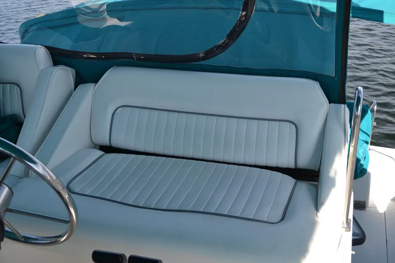 Slide: The Image of Carver Yachts 380 Santego 1996 - 8
