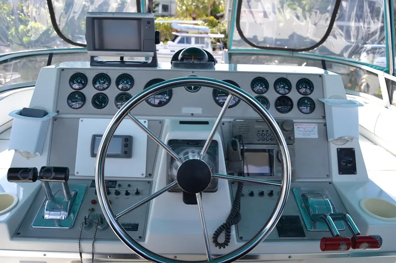 Slide: The Image of Carver Yachts 380 Santego 1996 - 9