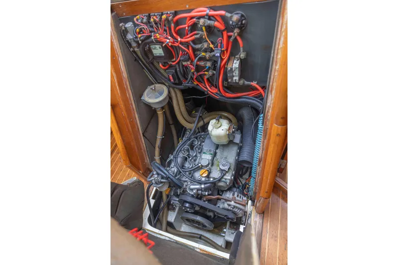 Slide: The Image of Engine compartment of 2001 Jeanneau Sun Odyssey 43 DS sailboat, showcasing wiring and components. - 30