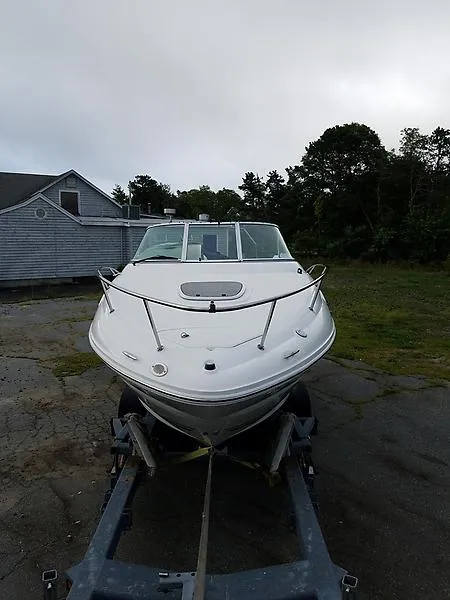 Slide: The Image of Sea Ray 240 Sundancer 2008 - 9