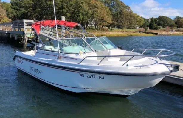 Slide: The Image of Boston Whaler Ventura 2001 - 0