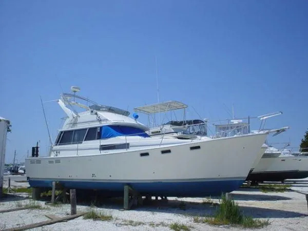 Slide: The Image of Bayliner Motor Yacht 3818 1989 - 0