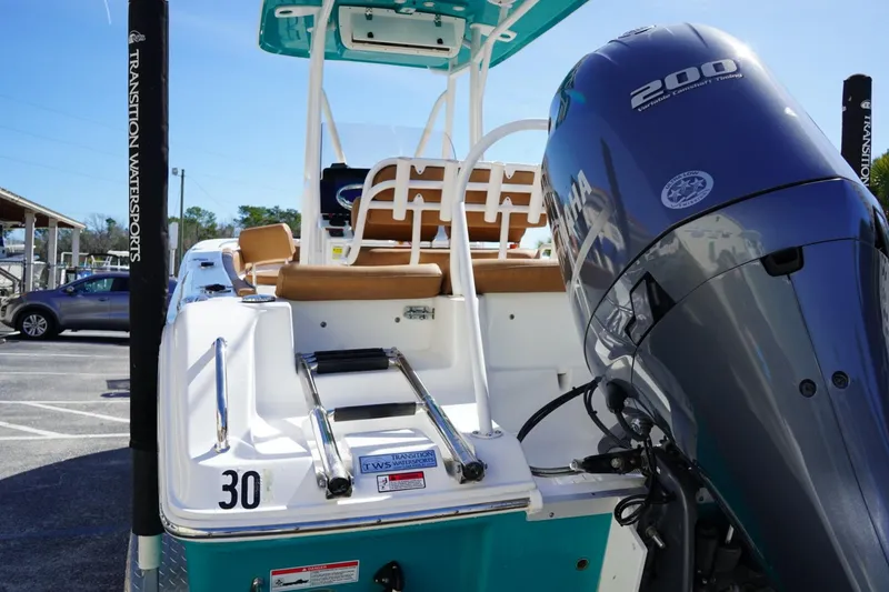 Slide: The Image of 2021 Sea Hunt Ultra 219 boat with Yamaha 200 engine at Transition Watersports. - 31