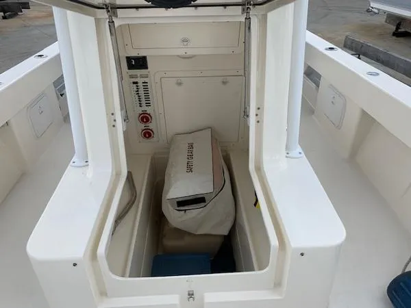 Slide: The Image of SeaVee 32 CC 2005 - 10
