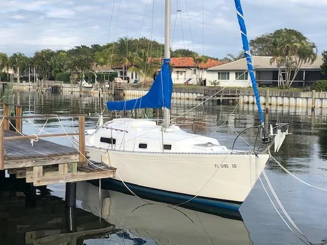 Slide: The Image of Aloha Yachts Aloha 28 1973 - 0
