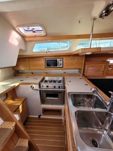 Slide: The Image of Catalina 36 Mk II 2007 - 8