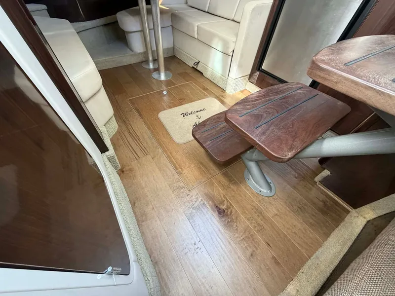 Slide: The Image of Interior of 2016 Sea Ray Sundancer 350 yacht. - 49