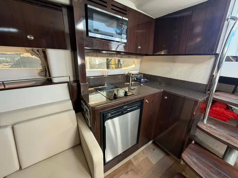 Slide: The Image of Sea Ray Sundancer 350 2016 - 50