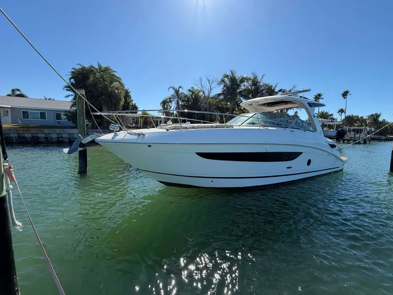 Slide: The Image of 2016 Sea Ray Sundancer 350 yacht on water, sunny day. - 8