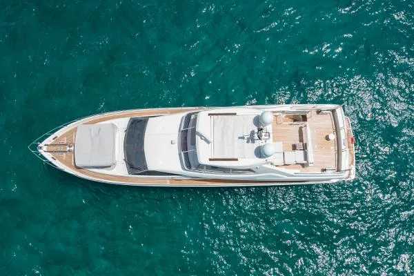 Slide: The Image of Ferretti 830HT 2010 - 3