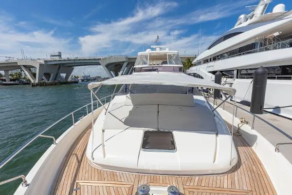 Slide: The Image of Ferretti 830HT 2010 - 5