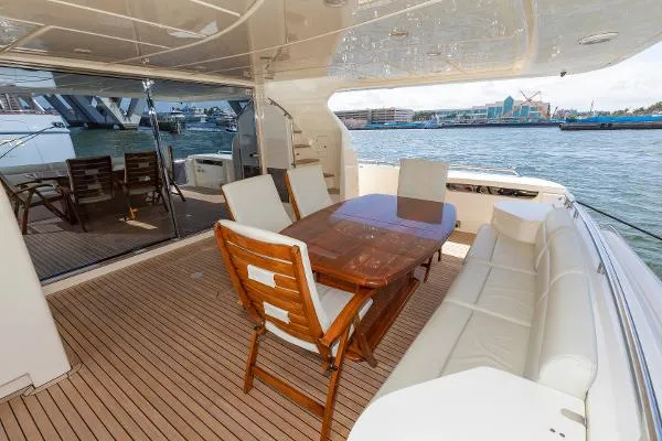Slide: The Image of Ferretti 830HT 2010 - 6