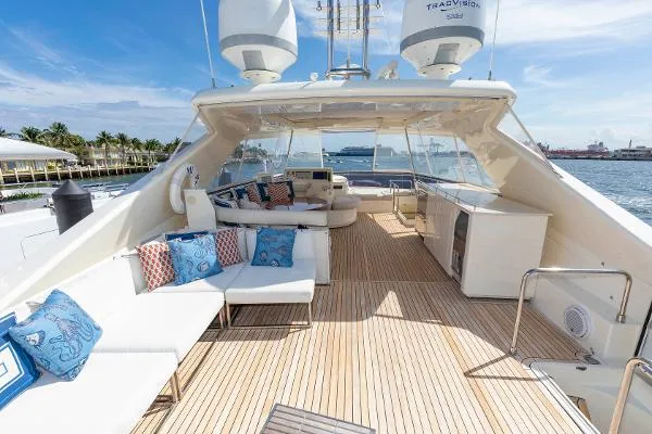 Slide: The Image of Ferretti 830HT 2010 - 9