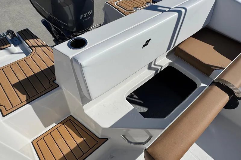 Slide: The Image of Starcraft SVX 171 OB 2026 boat with seating and storage. - 9