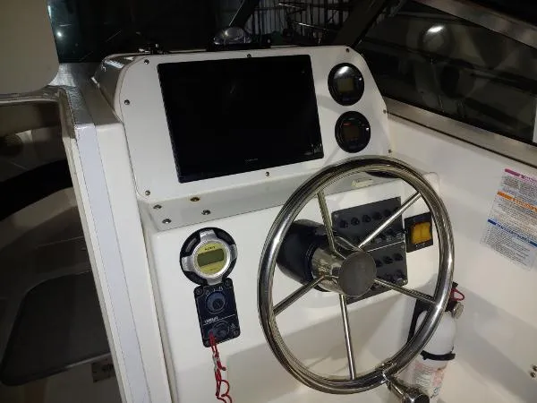 Slide: The Image of Robalo R235 Walkaround 2002 - 1