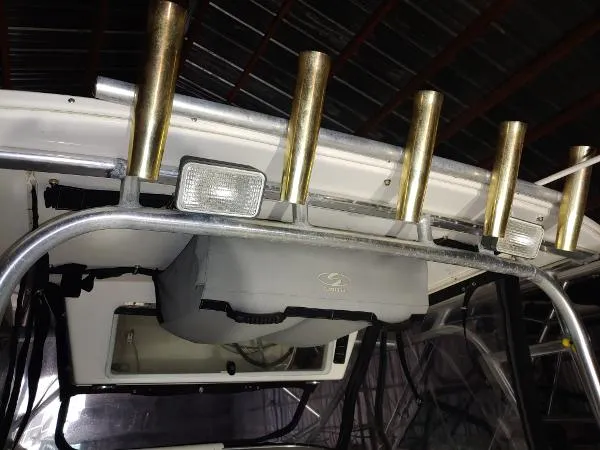 Slide: The Image of Robalo R235 Walkaround 2002 - 7