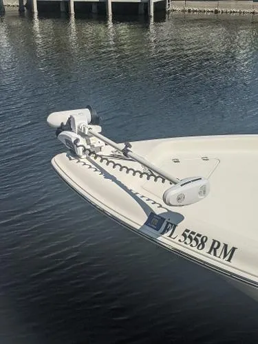 Slide: The Image of Shearwater 25 LTZ 2018 - 5