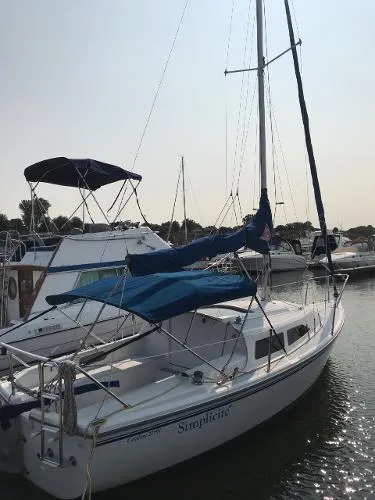 Slide: The Image of Catalina 22 MkII 2000 - 10