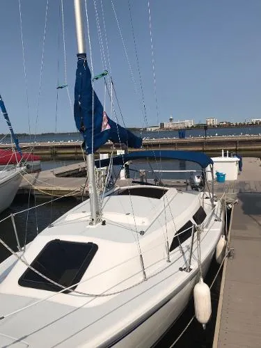 Slide: The Image of Catalina 22 MkII 2000 - 6