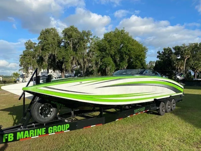 Slide: The Image of Victory Powerboats 34 CAT 2021 - 2
