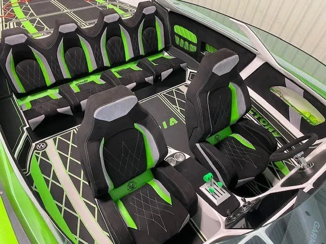 Slide: The Image of Victory Powerboats 34 CAT 2021 - 3