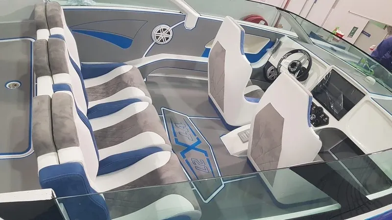 Slide: The Image of Victory Powerboats 28 Cat 2021 - 4